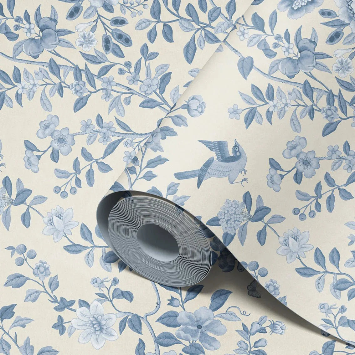 Behang ChInoiserie Tone in Tone Blue - Story of July