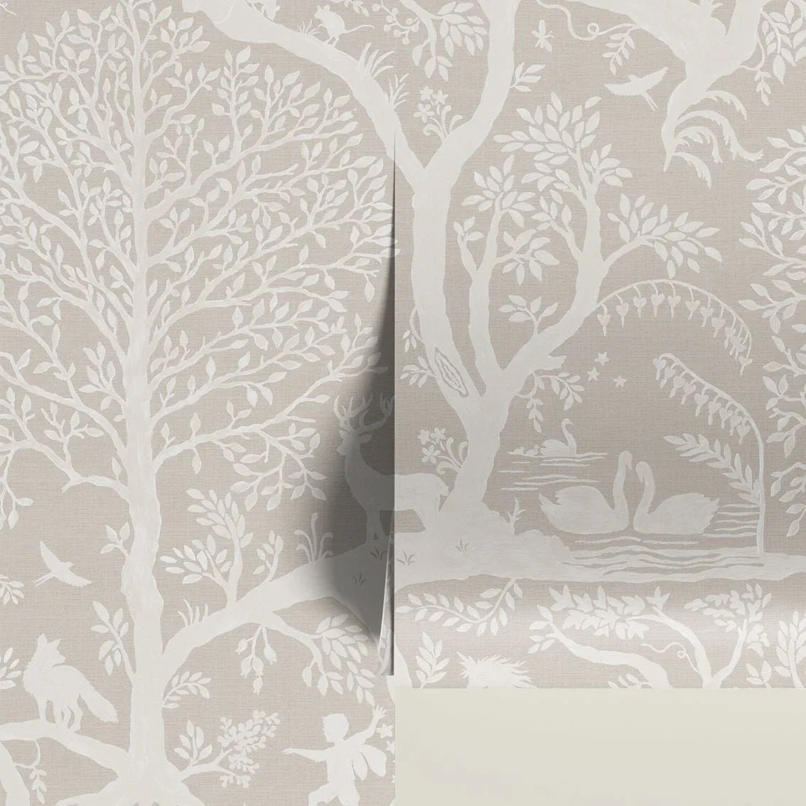 Behang Papercut Forest Khaki - Story of July